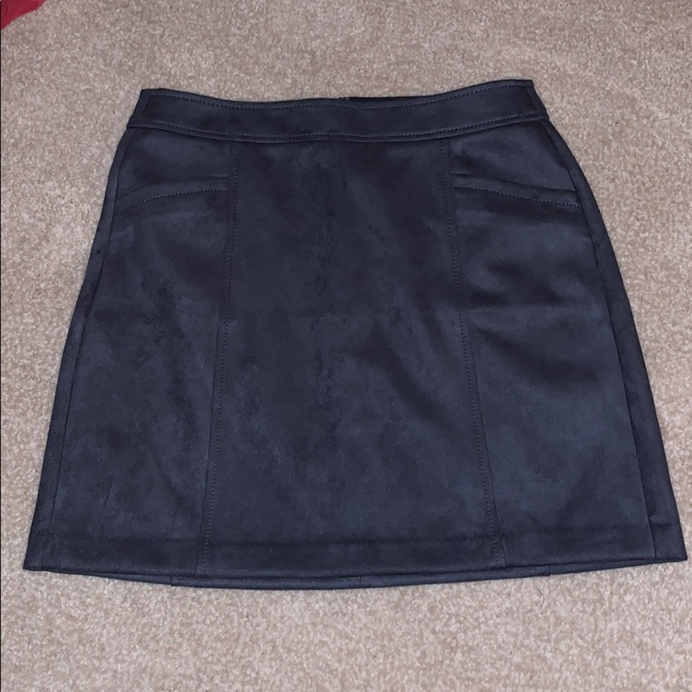 Loft skirt size 4